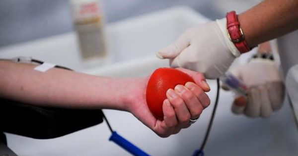 Ministerul Sănătăţii îndeamnă oamenii să doneze sânge în prima zi de primăvară. 