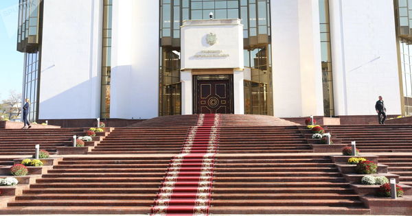 Аппарат президента Молдовы предложил пересмотреть правила помилования