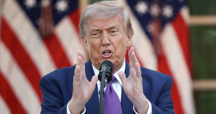 Сенат США отказал Трампу в финансировании строительства бального зала.