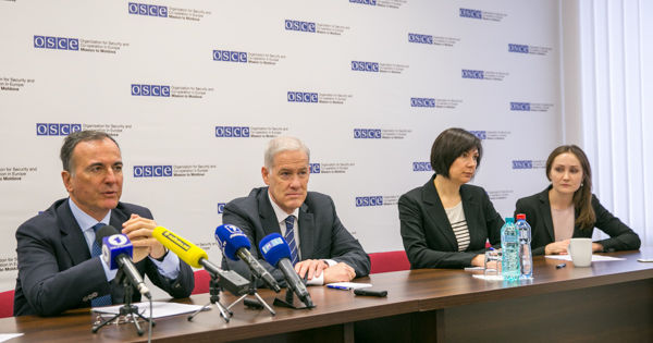 Franco Frattini a spus că este gata să convoace în luna mai o nouă rundă de negocieri în formatul 5+2.