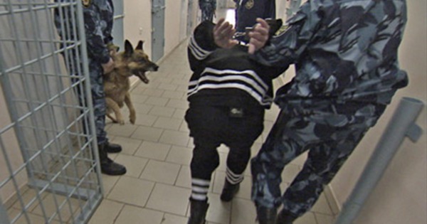 Promo-LEX: Moldovean maltratat groaznic într-un penitenciar din Rusia. Foto simbol: 