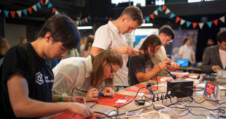 Chișinău Maker Faire: крупнейший фестиваль технологий и творчества.