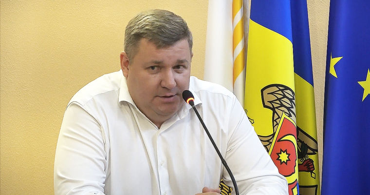 Мунсоветник о голосовании за бюджет: Потеряли день, но кто-то получит 3 000 леев.