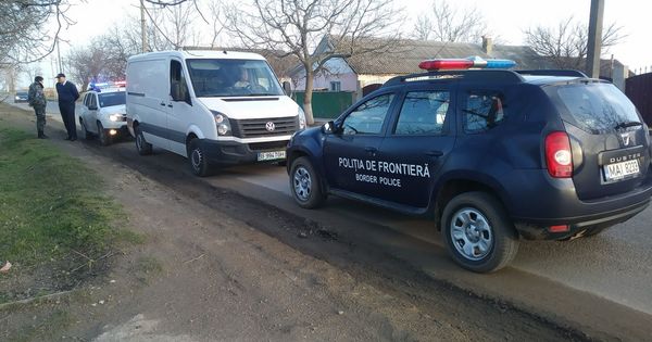 Cărucioare cu rotile, donate de România, reținute la vama moldovenească