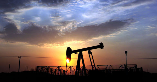 Американская нефть WTI превысила $80 за баррель впервые с 2014 года.
