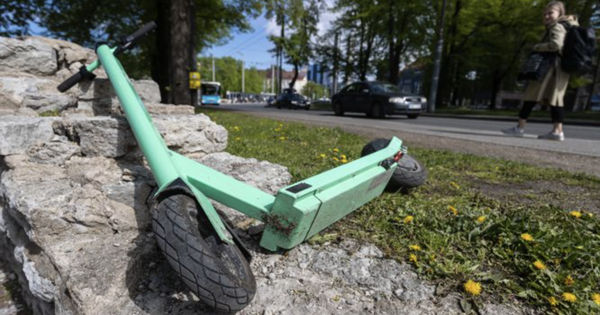 В первом полугодии произошло 16 аварий с участием электросамокатов.