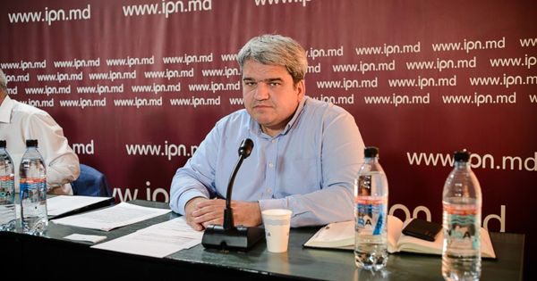 Виталие Михалаке: Цена в 6 леев за проезд не полностью покрывает расходы, но это социальный тариф.