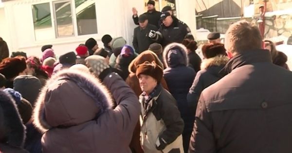 Preoții Mitropoliei Basarabiei sunt intimidați de Mitropolia Moldovei.