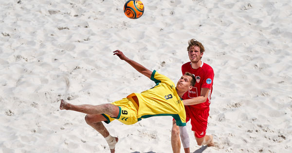 Сборная Молдовы по пляжному футболу обыграла Англию на Euro Beach Soccer League.