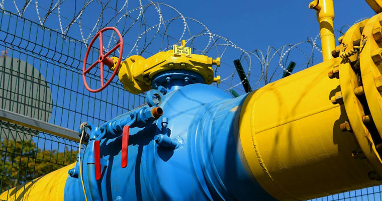 Баку: Дальнейший транзит газа из России через Украину - возможен.