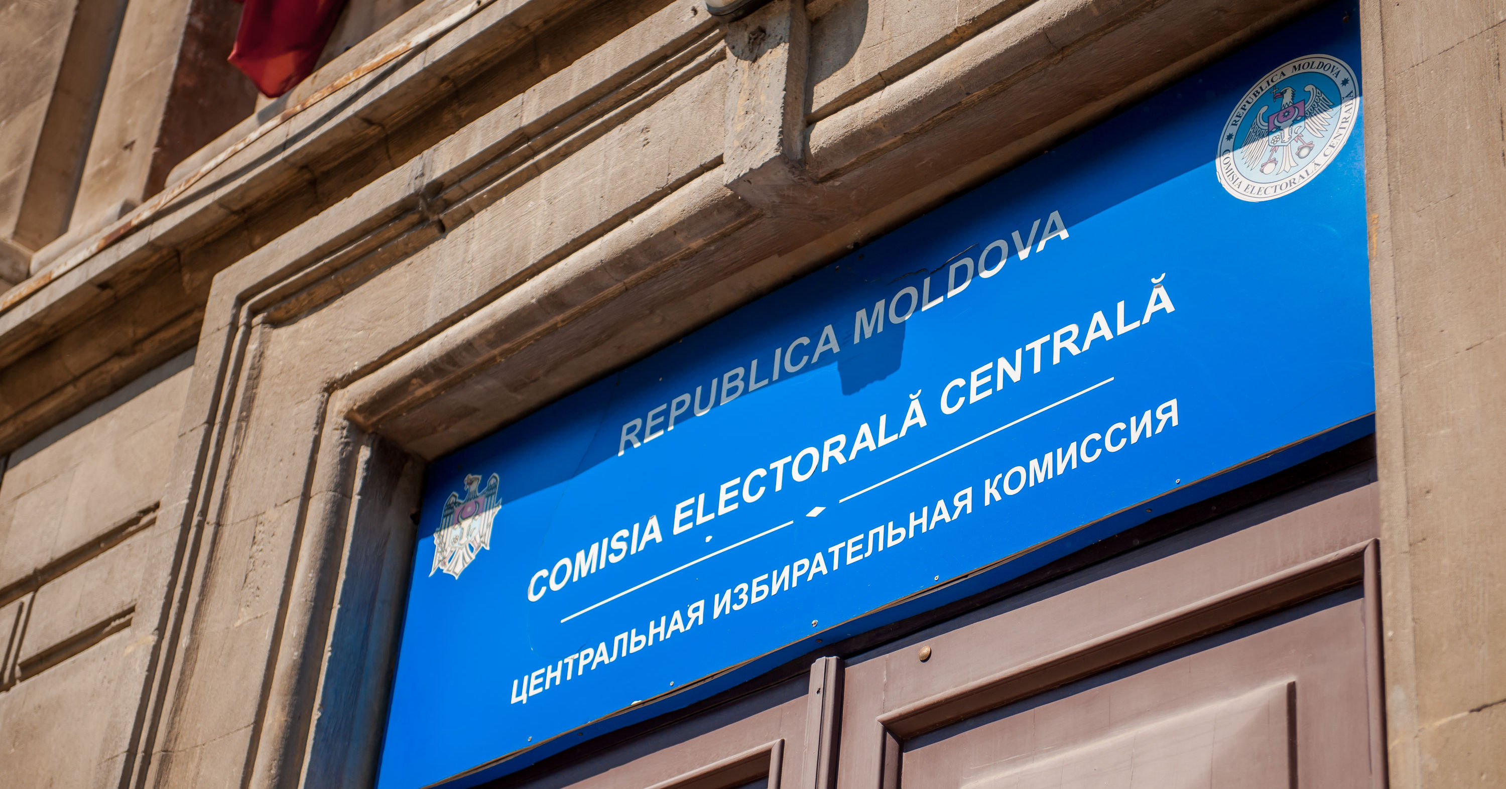 ЦИК Молдовы аккредитовала национальных наблюдателей на второй тур выборов. Фото Point.md.