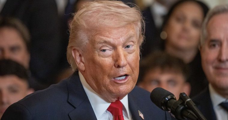 Трамп скорректировал заявление о "безоговорочной капитуляции" Ирана: Она может быть неофициальной.