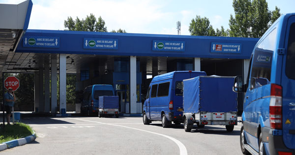 Care sunt condițiile de transportare a coletelor și bagajelor neînsoțite