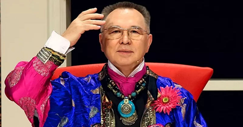 Российский модельер Вячеслав Зайцев умер на 86-м году жизни в Москве.