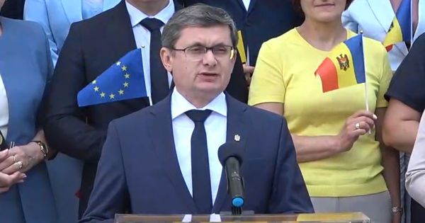 Гросу через год после выборов: «Не свернем с пути».