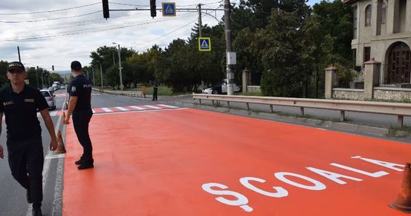 В Пересечино появился «креативный» пешеходный переход.