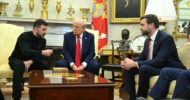 Трамп и Вэнс созвонятся с Зеленским перед переговорами на Аляске.