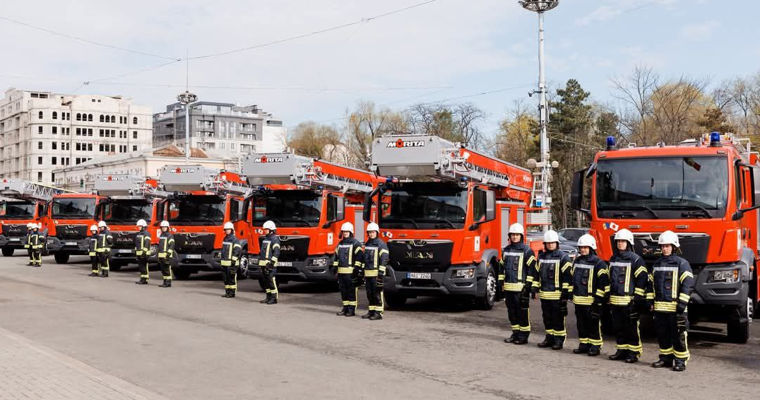 Moldova primește 19 autospeciale de intervenție pentru situații de urgență. Foto: ipn.md