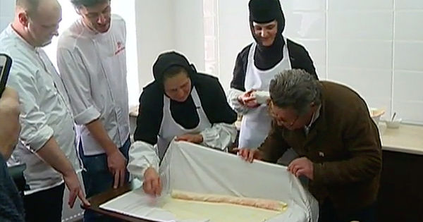 Мастер-класс, предоставленный монахинями монастыря, произвел большое впечатление на поваров, приехавших с юга Франции.