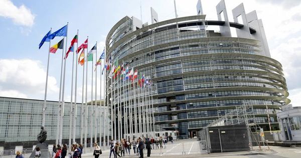 В Европарламенте раскритиковали страны ЕС за неэффективную борьбу с уклонением от налогов.