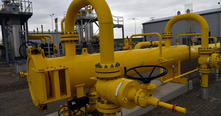 Газ в Европе подешевел почти на 17% на новостях о перемирии США и Ирана.
