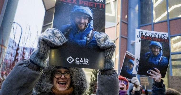 США грозит новый шатдаун: демократы требуют ограничить полномочия ICE.