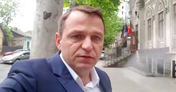 Нэстасе дал показания в прокуратуре по поводу встречи Додона и Плахотнюка.