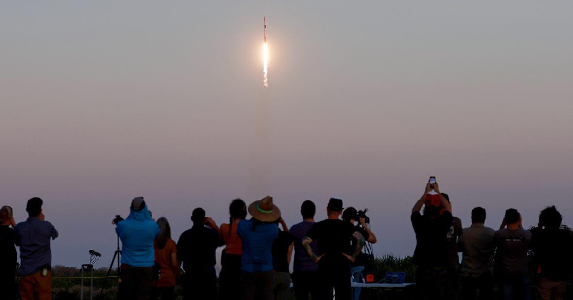 SpaceX запустила на орбиту 22 спутника Starlink.