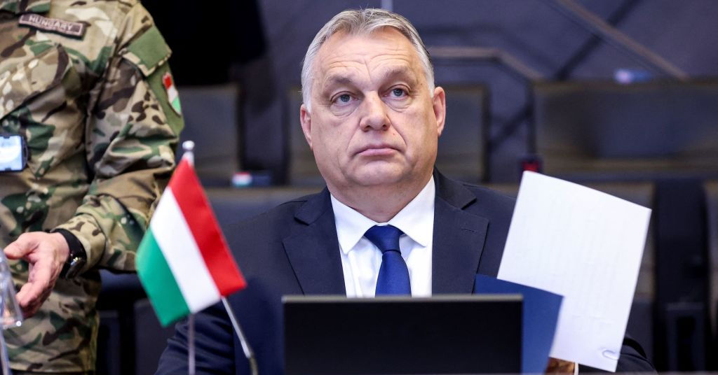 Венгрия заблокировала передачу Украине 500 млн евро военной помощи Евросоюза.