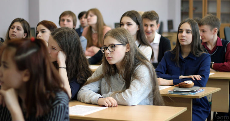 В столице школьники и студенты встретят новый учебный год за партами.