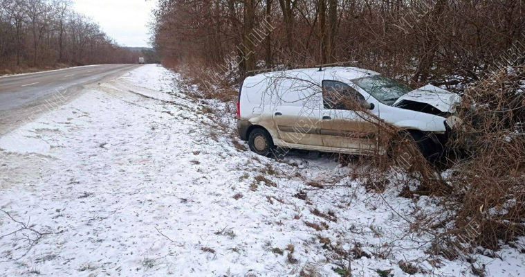 ДТП на трассе Каменка-Тирасполь: водитель получил перелом позвоночника.