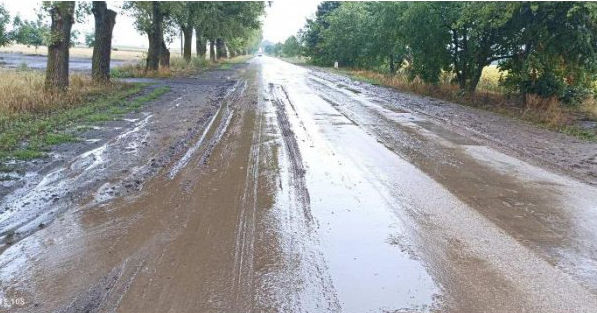 Из-за проливных дождей было затруднено движение на некоторых дорогах Молдовы.