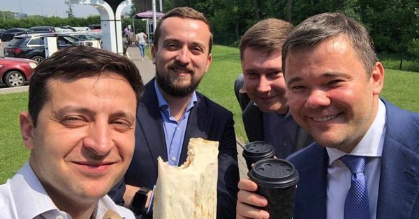 Зеленський похвалився пряником від дітей Донбасу - Цензор.НЕТ 5670