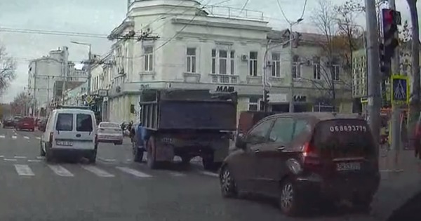 Efect de turmă. Cum au fost filmați unii șoferi în Capitală