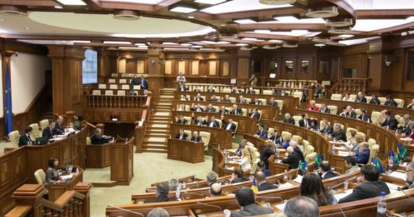 Moțiunea simplă împotriva Svetlanei Cebotari a căzut.