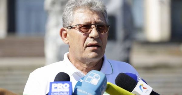 Mihai Ghimpu a declarat că nu există noţiunea de popor al Republicii Moldova.