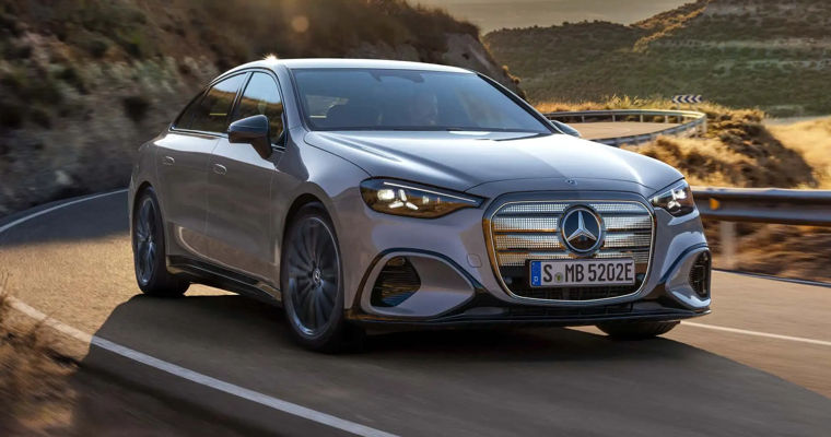 Mercedes представила электрический C-Class с запасом хода до 762 км.