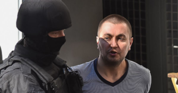 Вячеслав Платон обнаружил в своей камере два видеозаписывающих устройства.