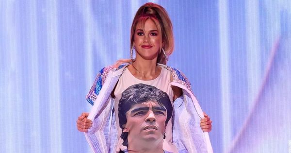 Аргентинская модель на конкурсе «Мисс Вселенная» выбрала образ Марадоны