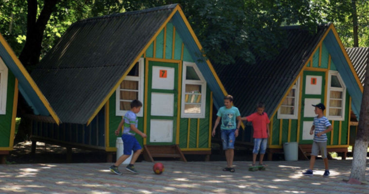 Стало известно, сколько родители заплатят за летние лагеря в Кишиневе в 2026 году.