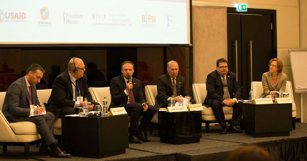 Provocările presei, discutate la primul Media Policy Forum