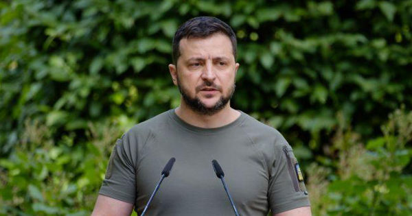 Зеленский присвоил польскому Перемышлю награду "Город-спаситель".