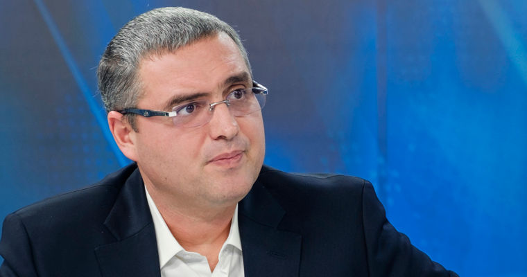 Усатый: Из Молдовы массово уезжают люди, уже не только гастарбайтеры. Фото: tv8.md
