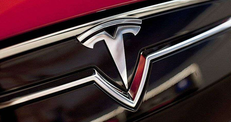 Tesla планирует выпустить новый электромобиль Redwood.