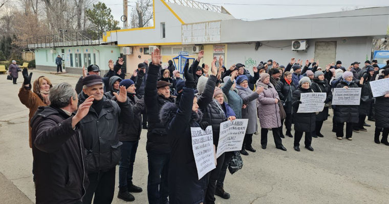 Железнодорожники снова вышли на протест. Фото/Видео: Balti Online
