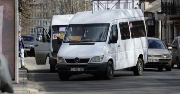 Unul din cinci microbuze din Capitală e o bombă pe roți.