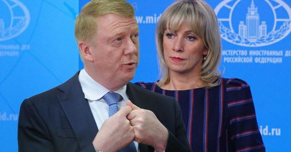 Чубайс и Захарова спорят, почему в богатой стране люди живут бедно.