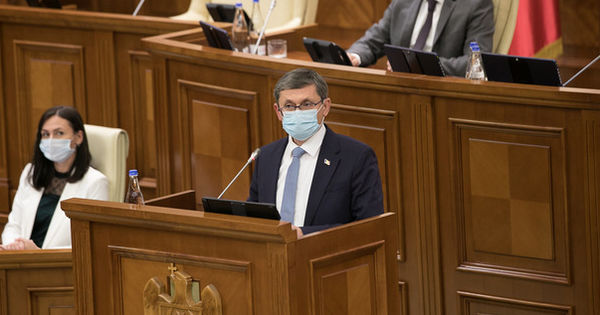 Председатель парламента Игорь Гросу. 