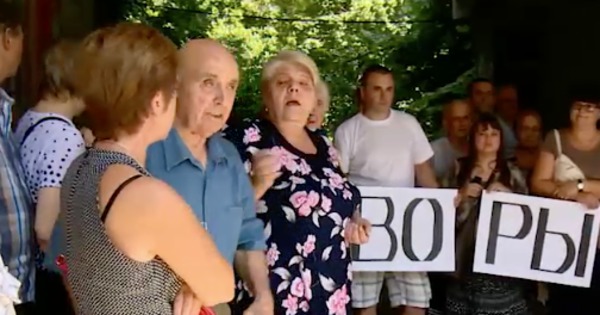 Жильцы одного из домов в столичном секторе Рышкановка начали акцию протеста. 