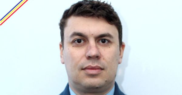 Румынский пилот пожертвовал собой, чтобы спасти 4 000 человек.